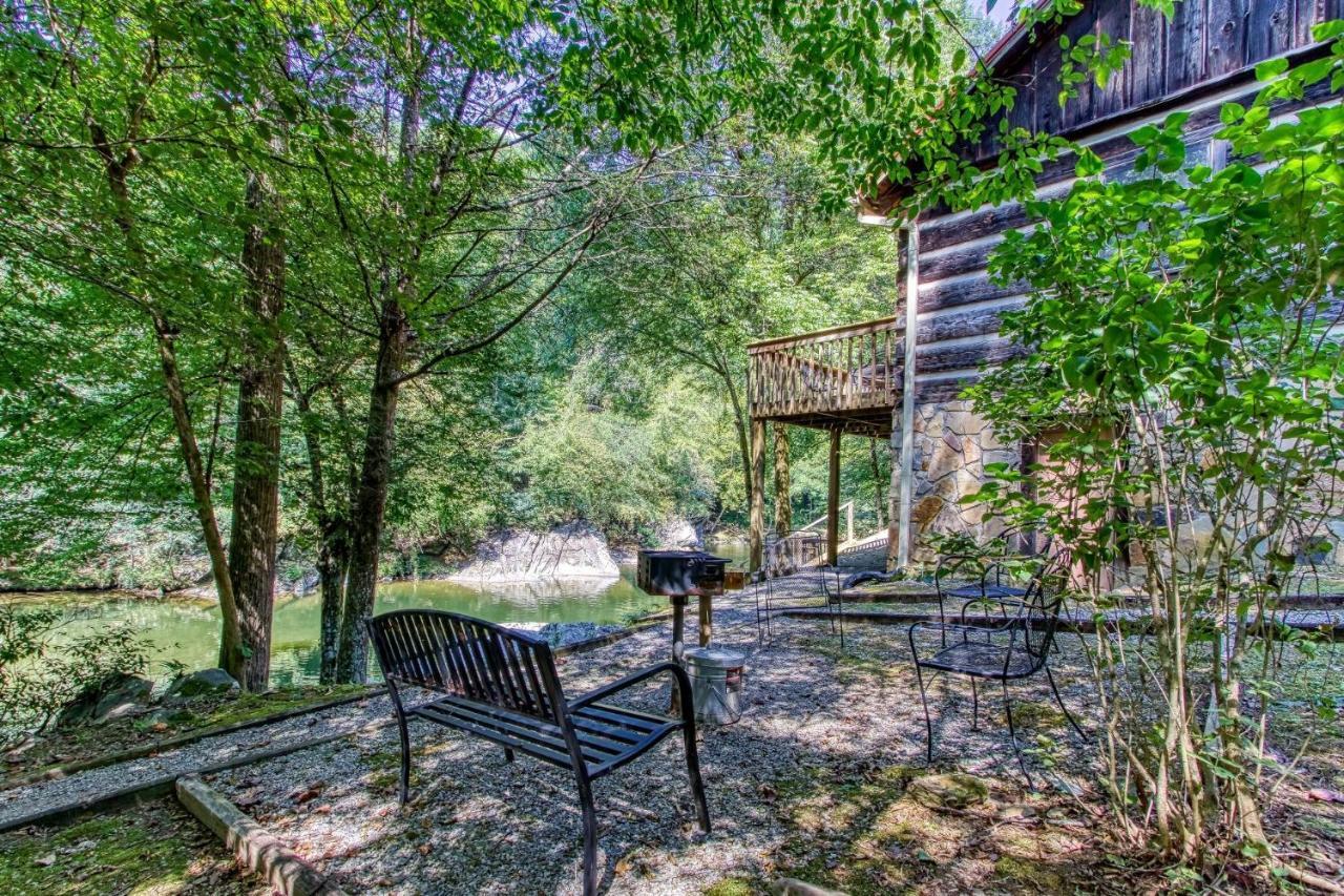 Valhalla - Private Rustic Getaway Cabin Villa Sevierville Exterior foto