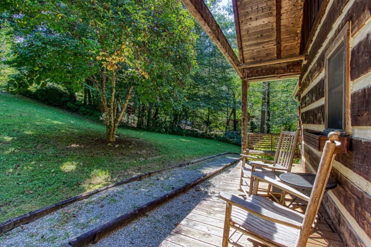 Valhalla - Private Rustic Getaway Cabin Villa Sevierville Exterior foto